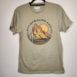 Levi's Men's Tan Graphic T-Shirt
